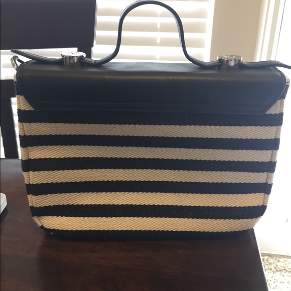 Armani Jeans navy and white purse. - Picture 2 of 8